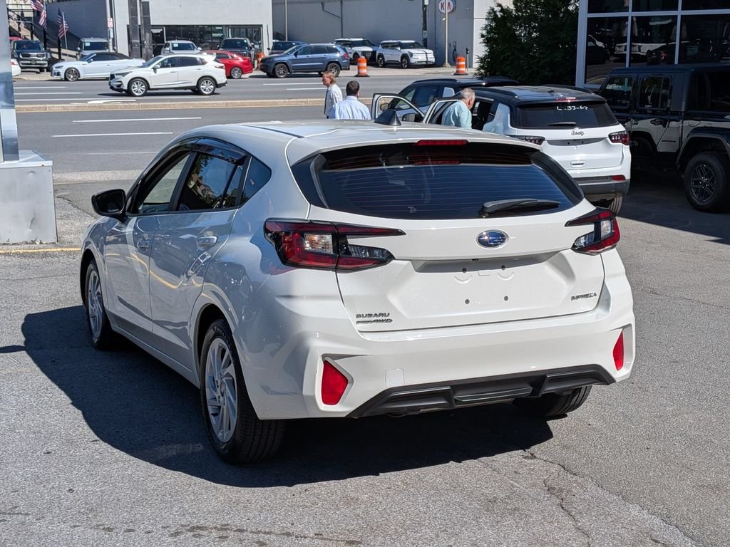Used 2024 White Subaru Base image 9