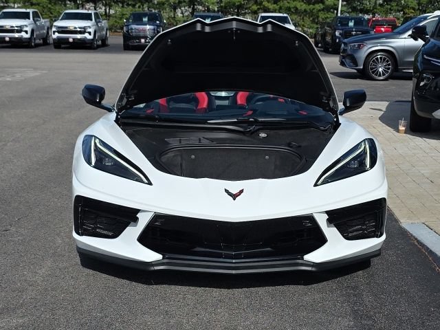 Used 2024 Arctic White Chevrolet 3LT image 35