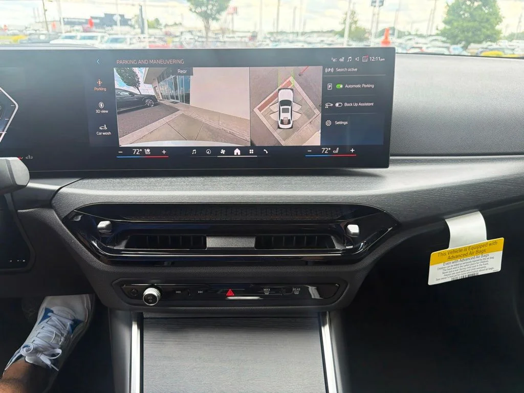 New 2026 Mineral White Metallic BMW 330i image 21