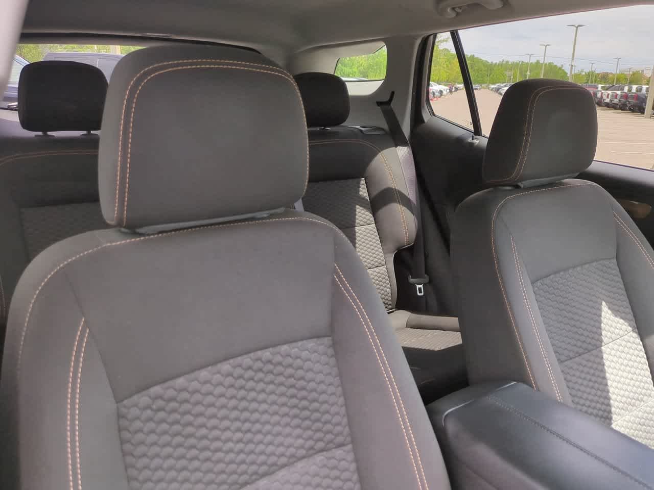 Used 2019 Ebony Twilight Metallic GMC SLE image 7