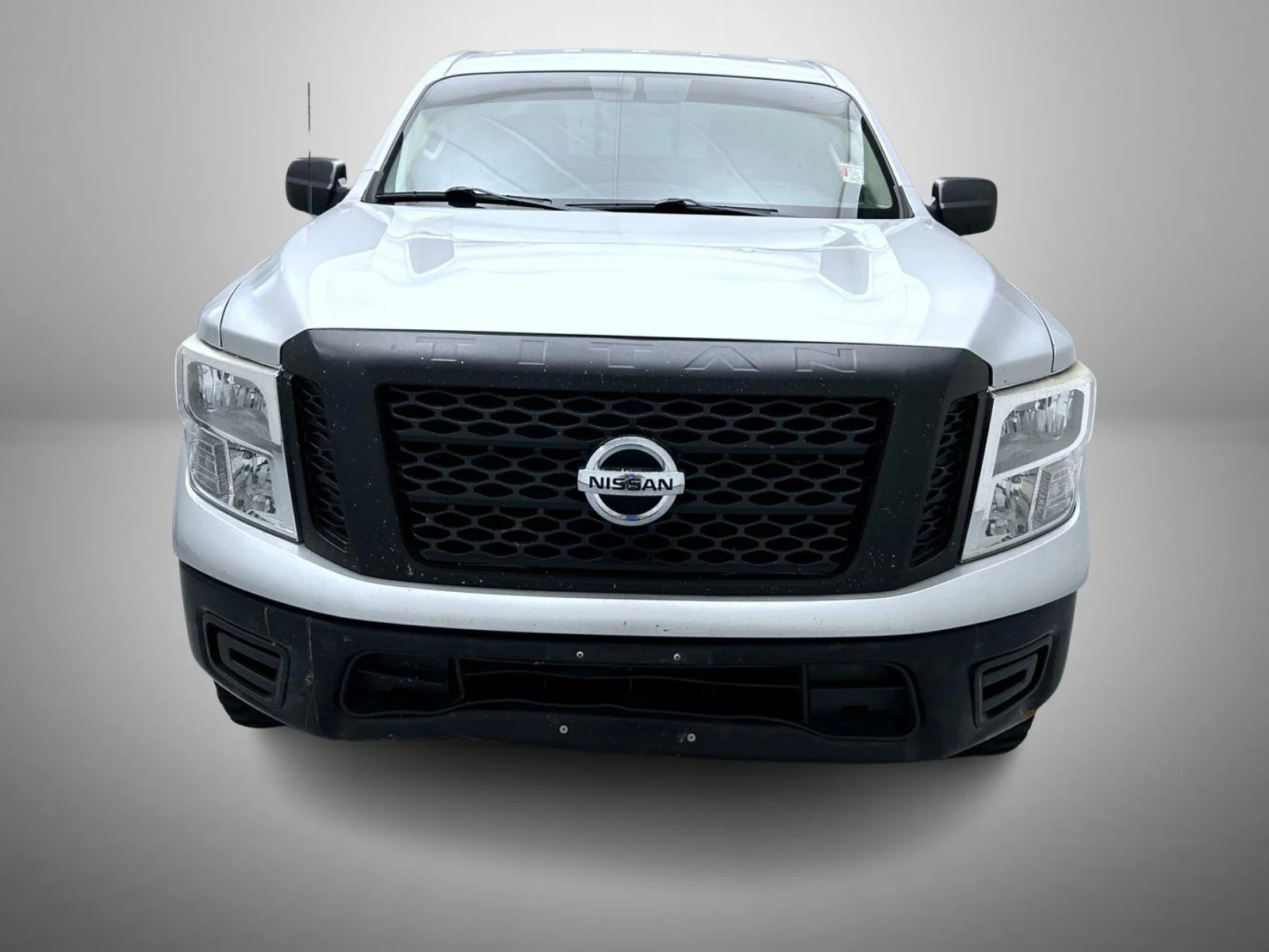 Used 2017 Silver Nissan S image 2
