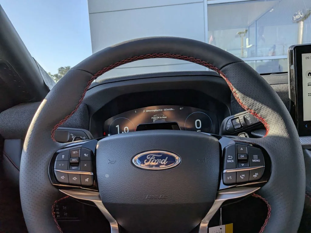 New 2027 Carbonized Gray Metallic Ford ST-Line image 21