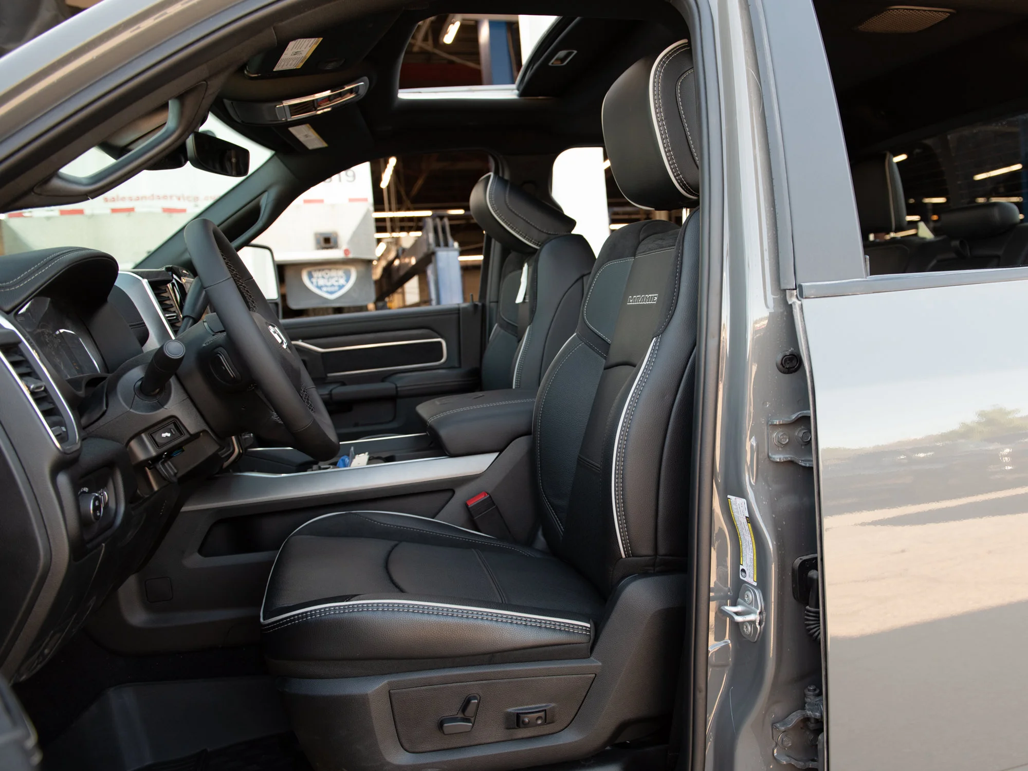New 2026 Grey RAM Laramie Night* Crew Cab 4x4, 5 Inch Lift, 37 Inch Toyos, Rough Country Wheels, Pwr Running Boards image 27