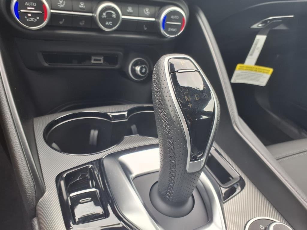 2025 Alfa Romeo Giulia Base - Photo 11