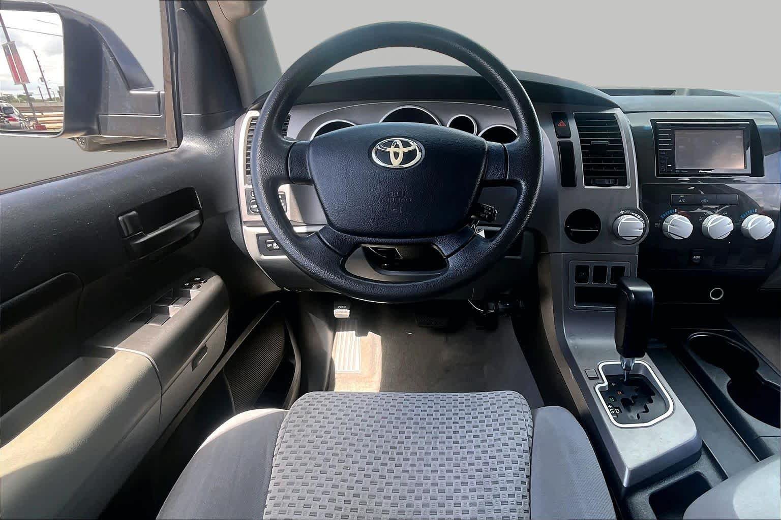 Used 2010 Nautical Blue Metallic Toyota  image 5