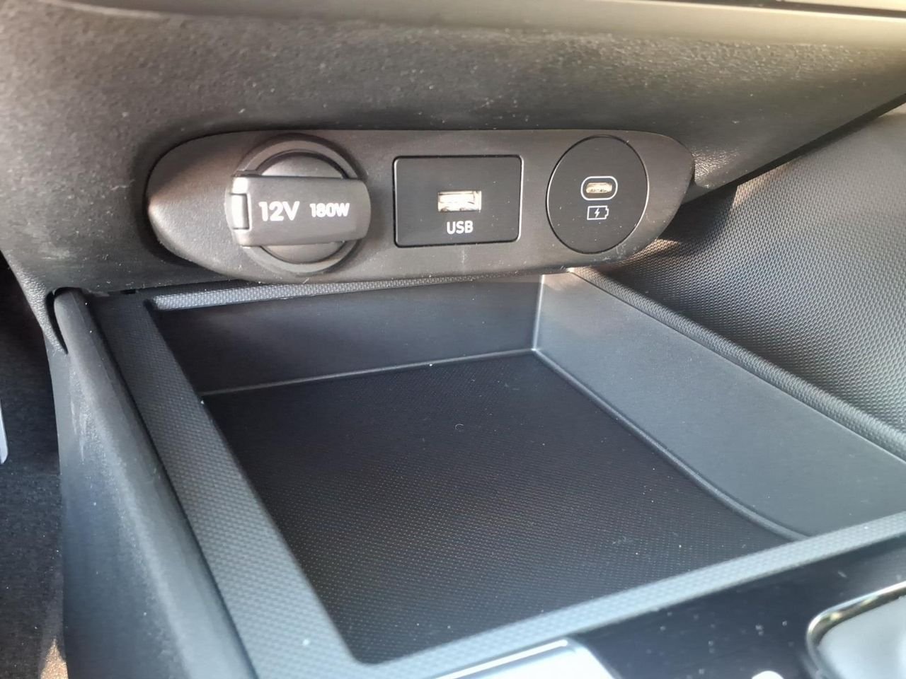 New 2026 Amazon Gray Hyundai SE image 27