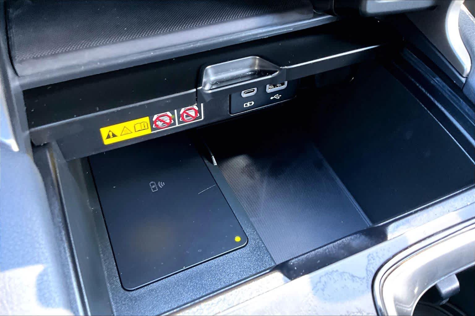 Used 2024 Iridium Lexus Premium Plus image 33
