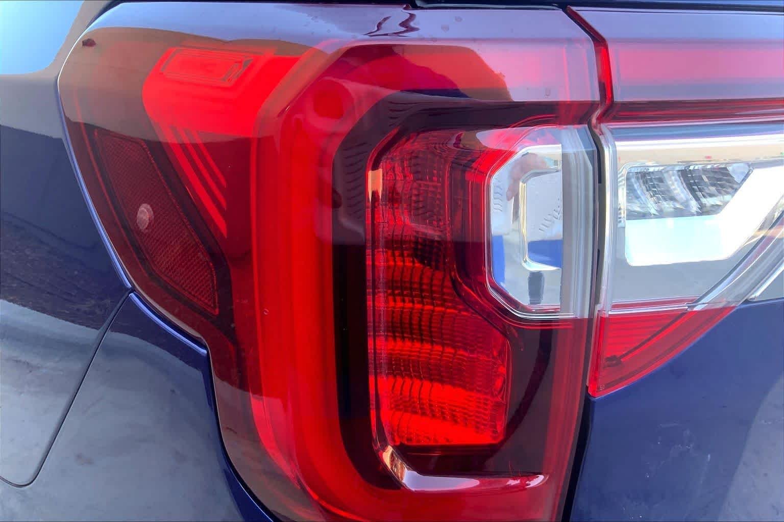 Used 2023 Ultra Blue Metallic GMC Denali image 28