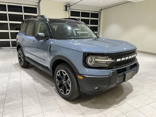 New 2026 Azure Gray Metallic Tri-Coat Ford Outer Banks® image 36