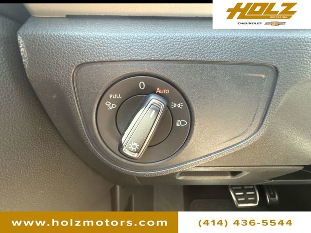 Used 2023 White Volkswagen 3.6L V6 SEL Premium R-Line image 18
