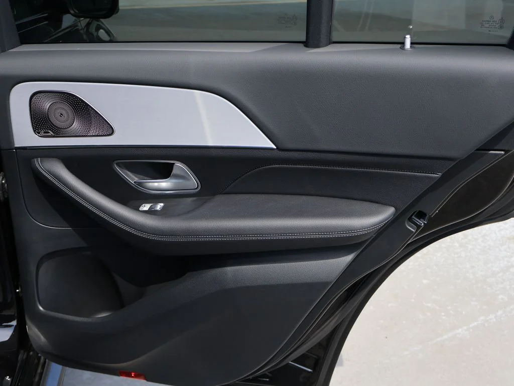 New 2026 Obsidian Black Metallic Mercedes-Benz GLE 450 image 14