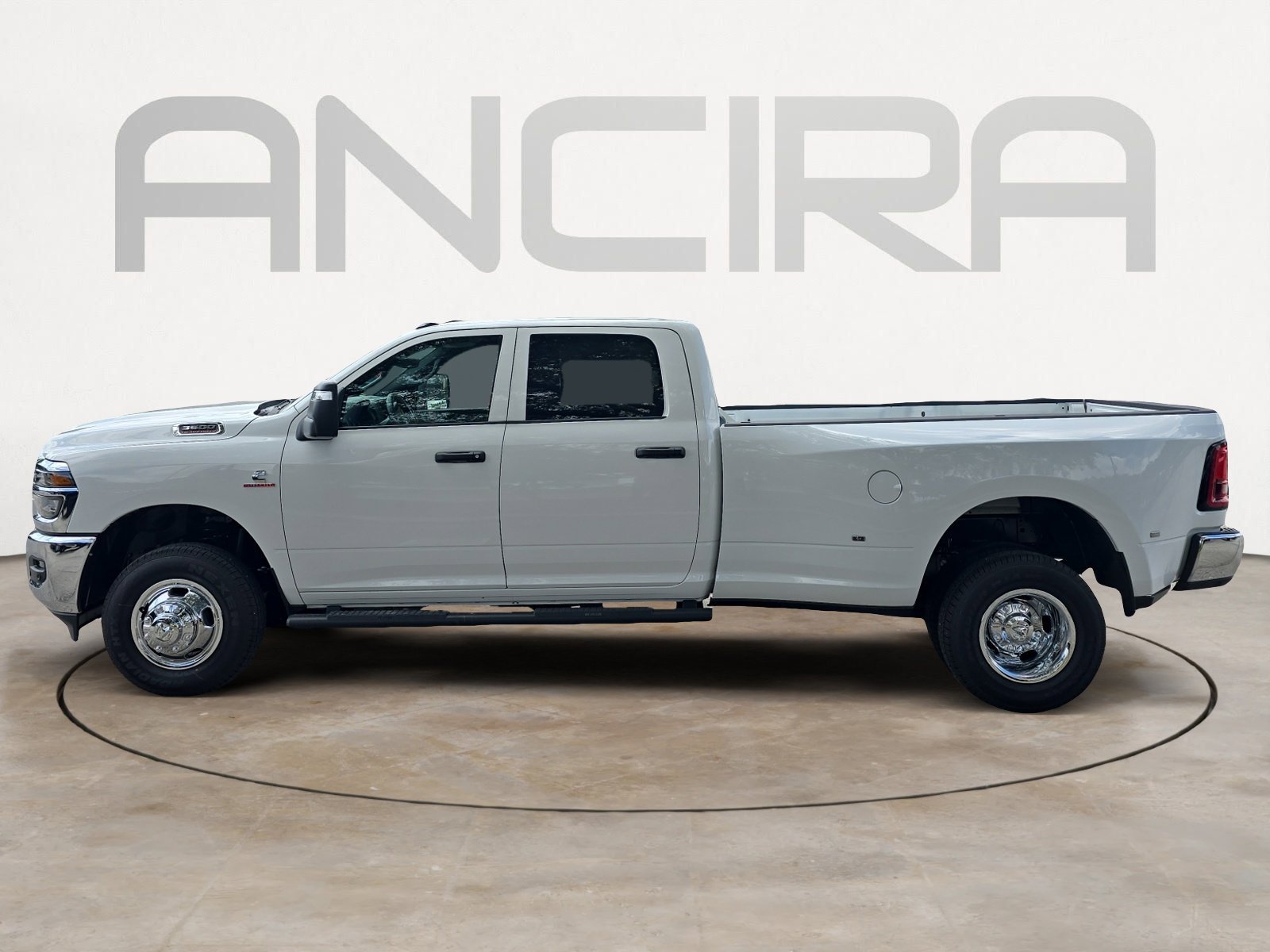 New 2026 Bright White Clearcoat RAM Tradesman image 7