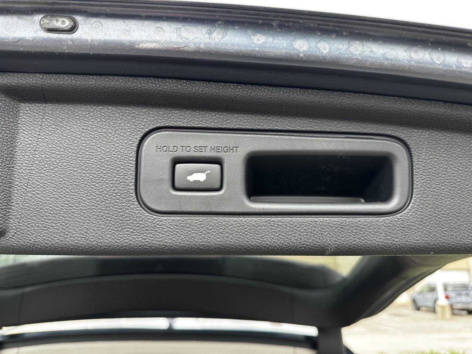 Used 2026 Smoke Blue Pearl Honda Touring image 27