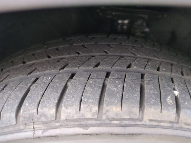 Used 2022 Black Ford SE image 11