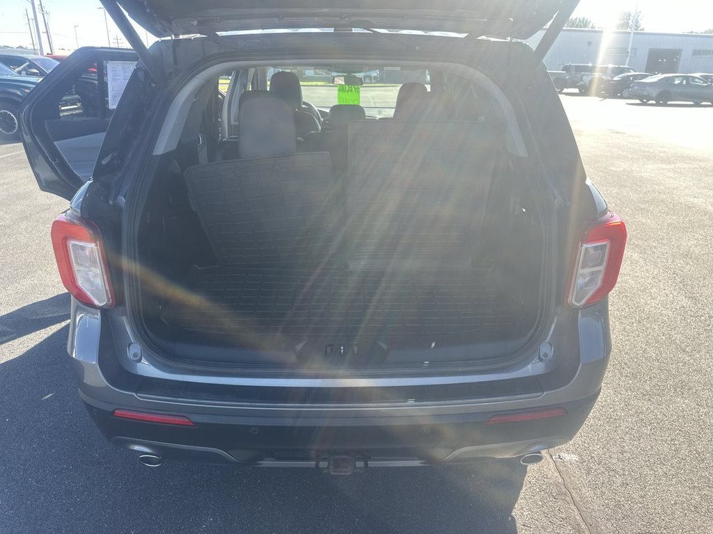 Used 2021 Gray Ford XLT image 32