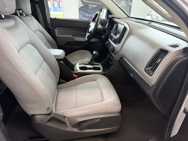 Used 2016 Silver Ice Metallic Chevrolet LT image 11