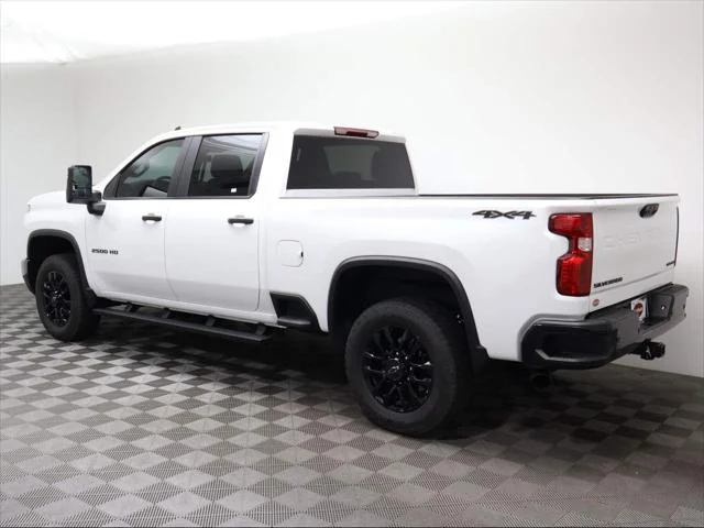 Used 2025 Summit White Chevrolet Custom image 3