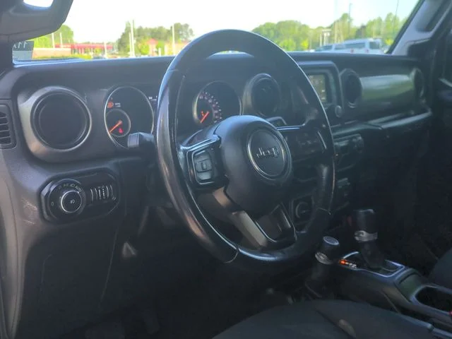 Used 2020 Gray Jeep Sport S image 29