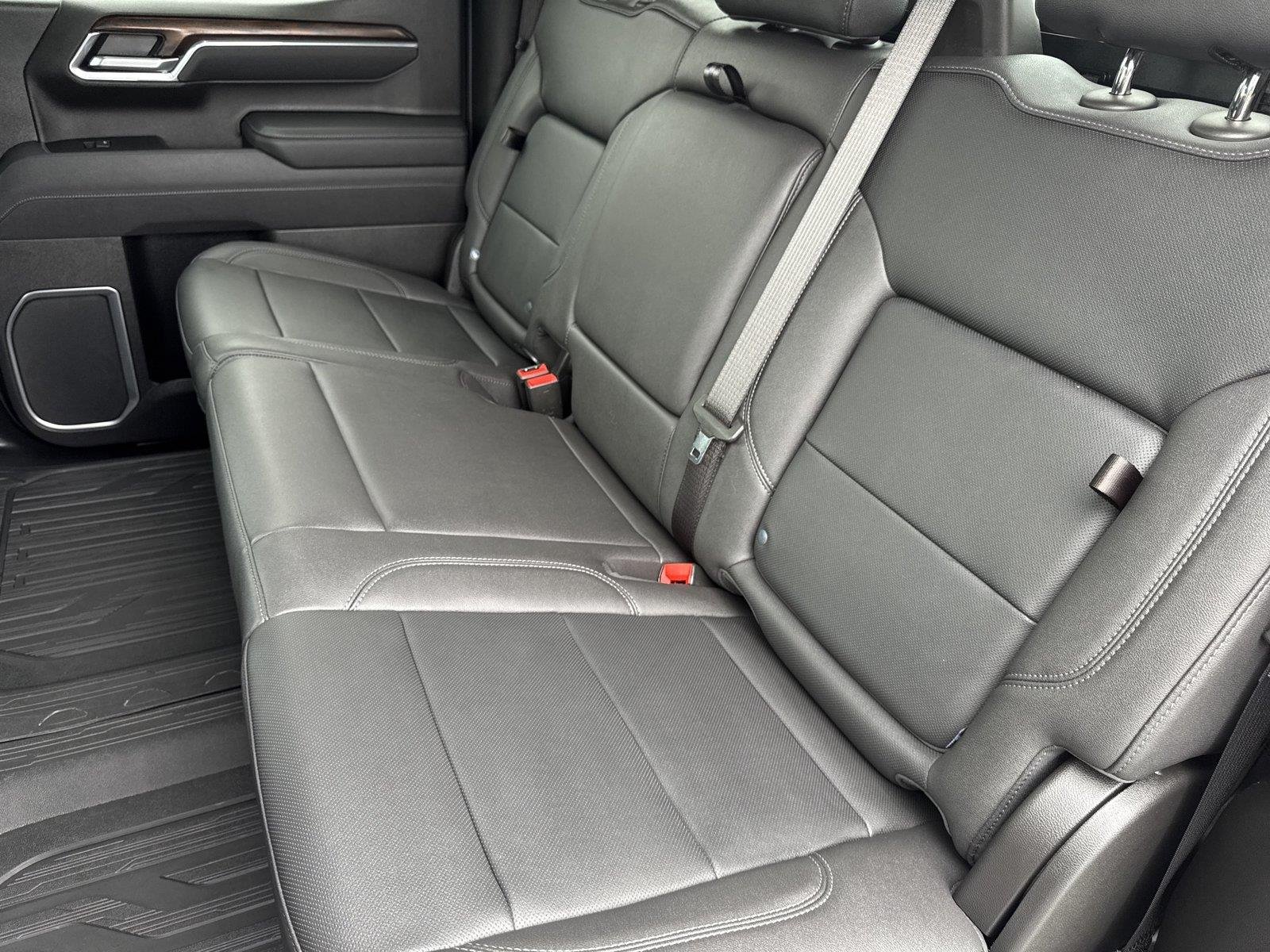 Used 2025 Sterling Metallic GMC SLT image 30