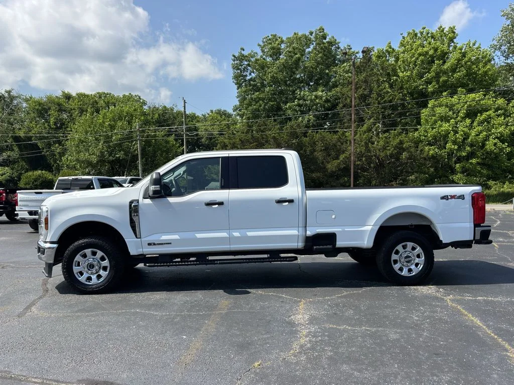 Used 2024 White Ford XLT image 5