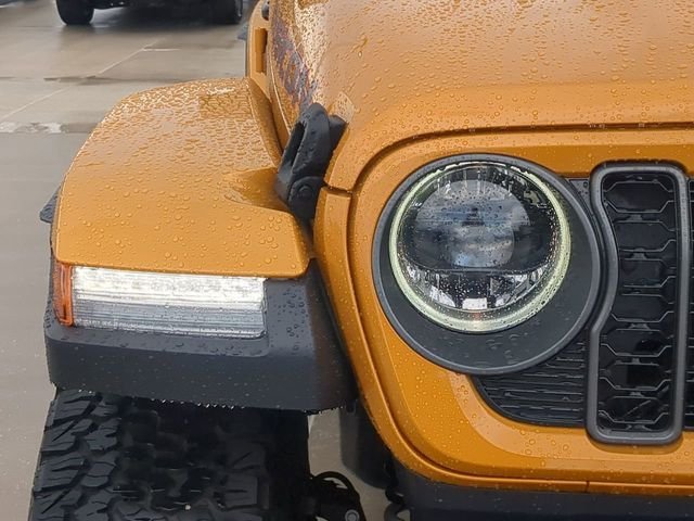 New 2026 Goldilocks Exterior Paint Jeep Rubicon X image 10