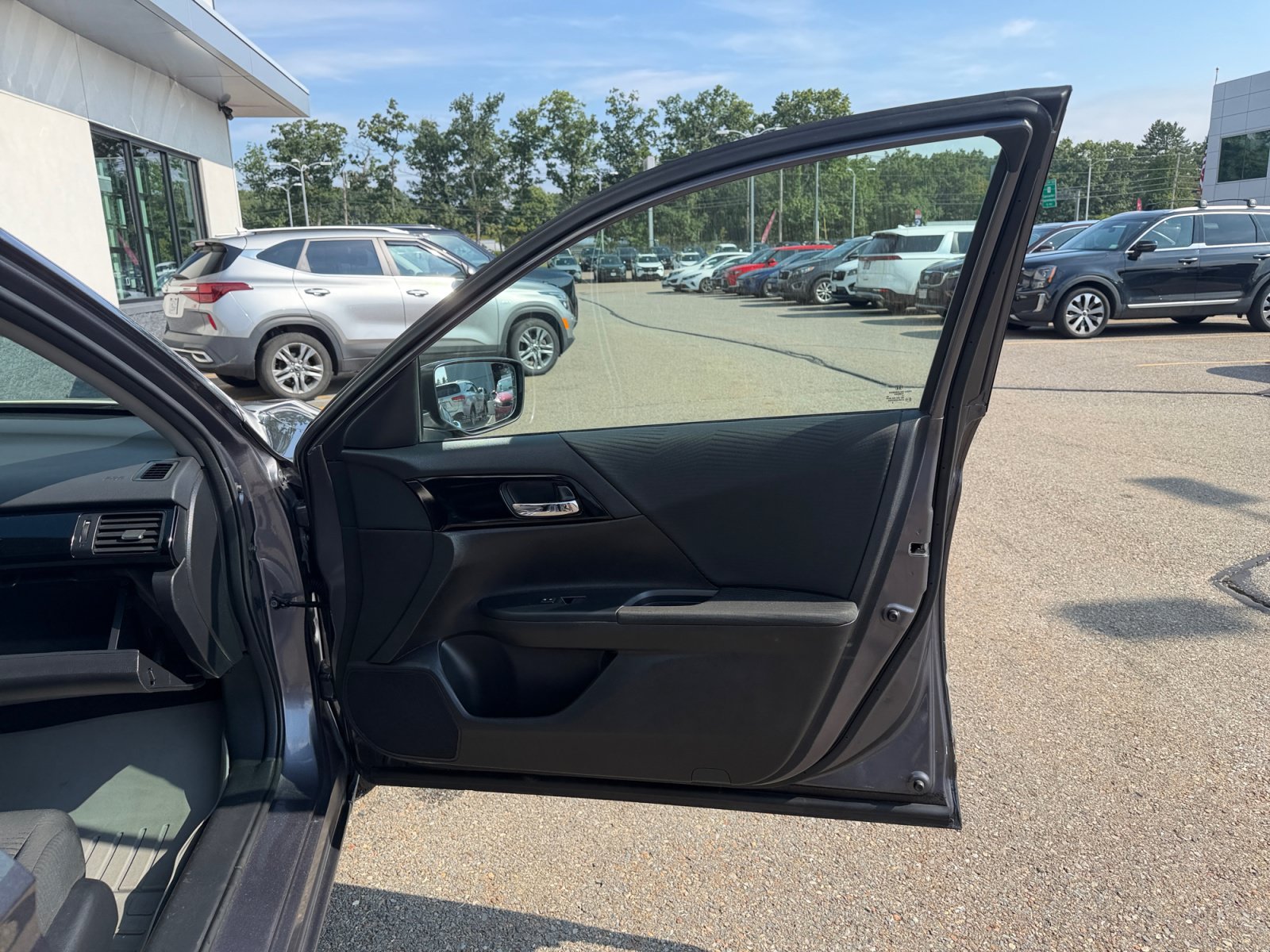 Used 2017 Gray Honda LX image 28