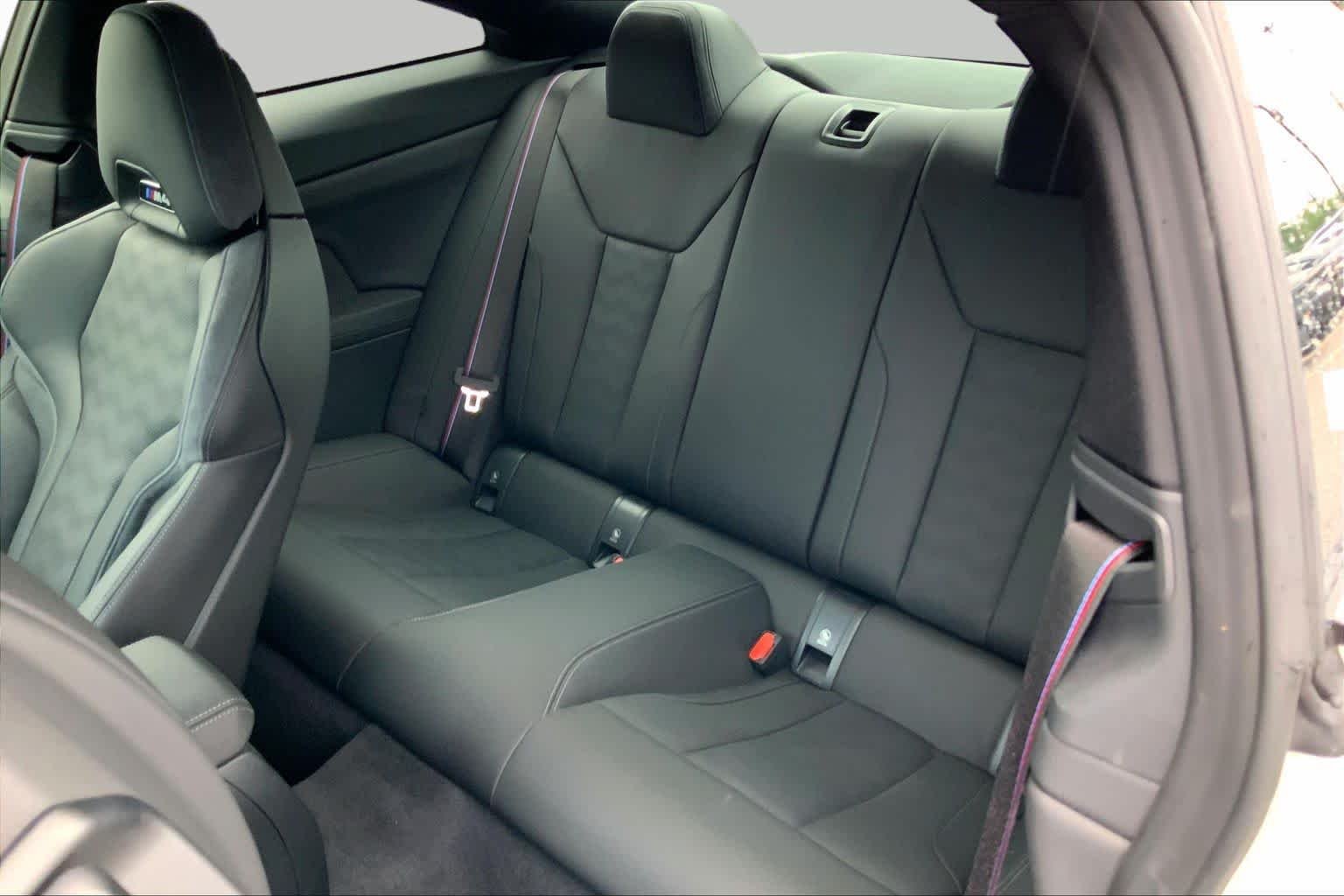 Used 2025 Alpine White BMW  image 20
