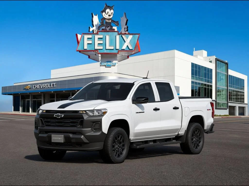 New 2026 Summit White Chevrolet WT image 1