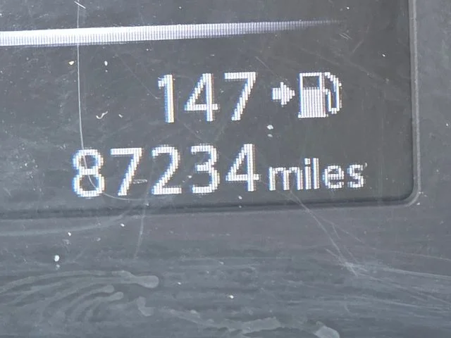 Used 2018 Gray Nissan S image 23
