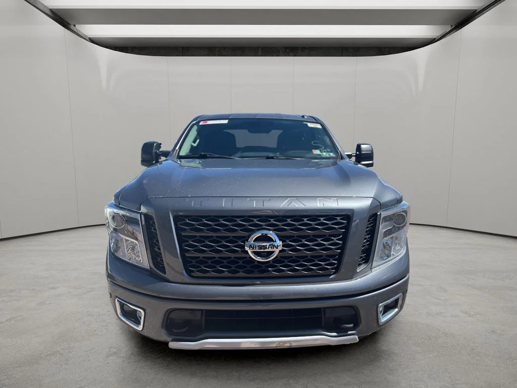 Used 2019 Gun Metallic Nissan PRO-4X image 6