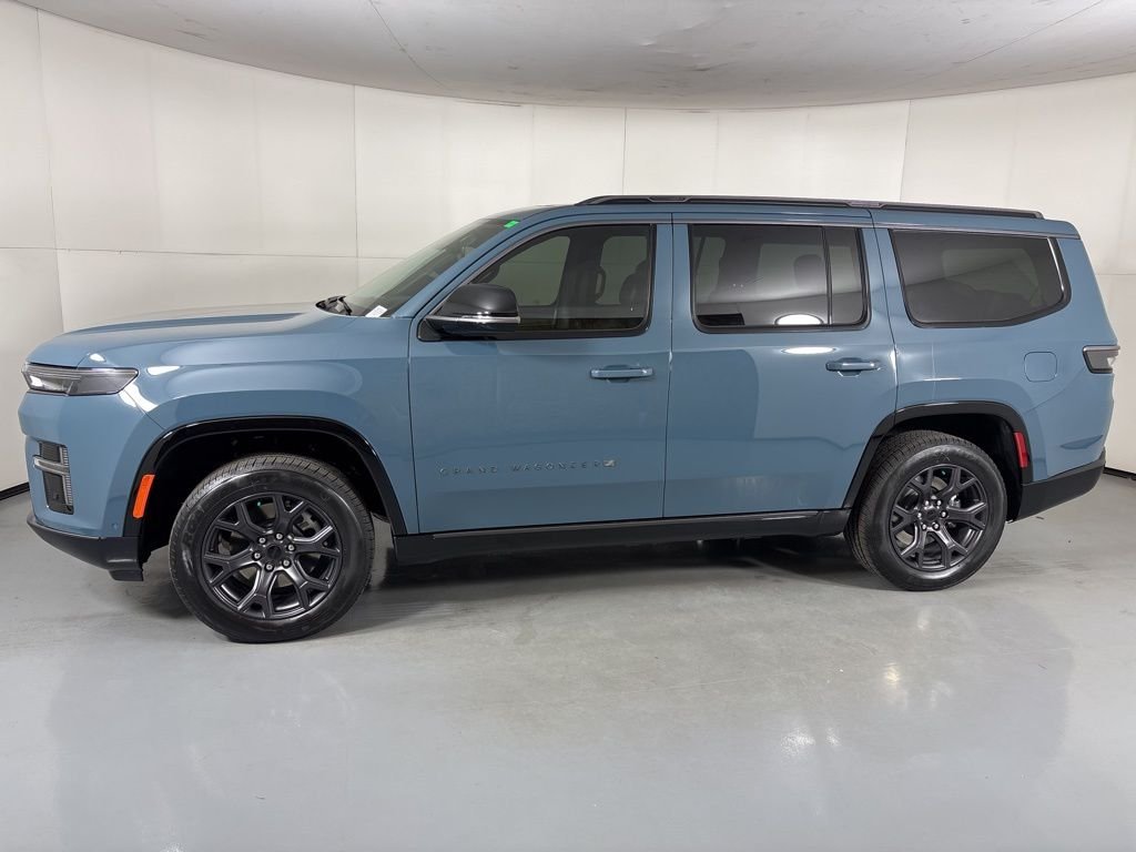 New 2026 Steel Blue Exterior Paint Jeep Limited Altitude image 5