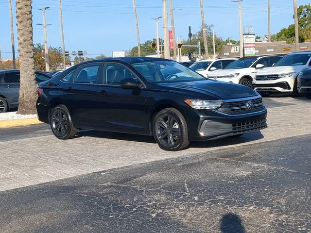 3VW7M7BU6PM008040