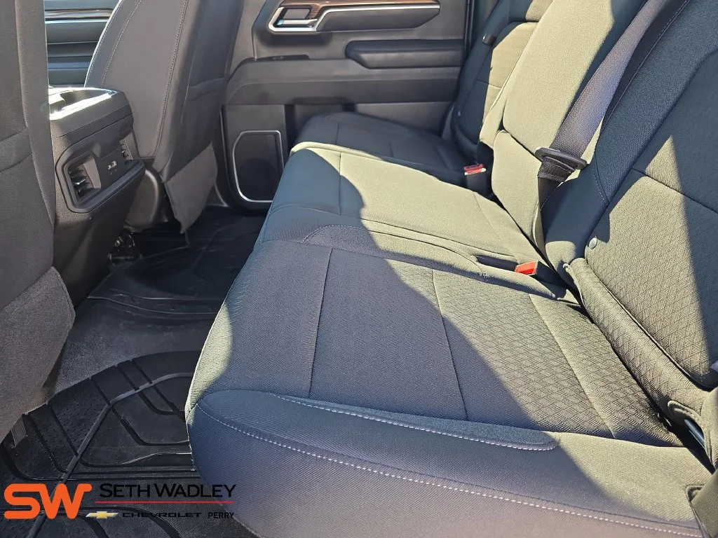 Used 2025 Sterling Gray Metallic Chevrolet LT image 15