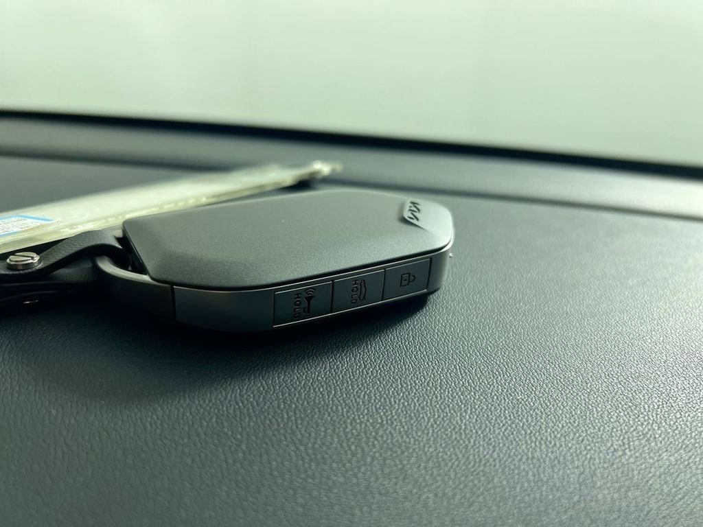 New 2026 Wolf Gray Kia GT image 34