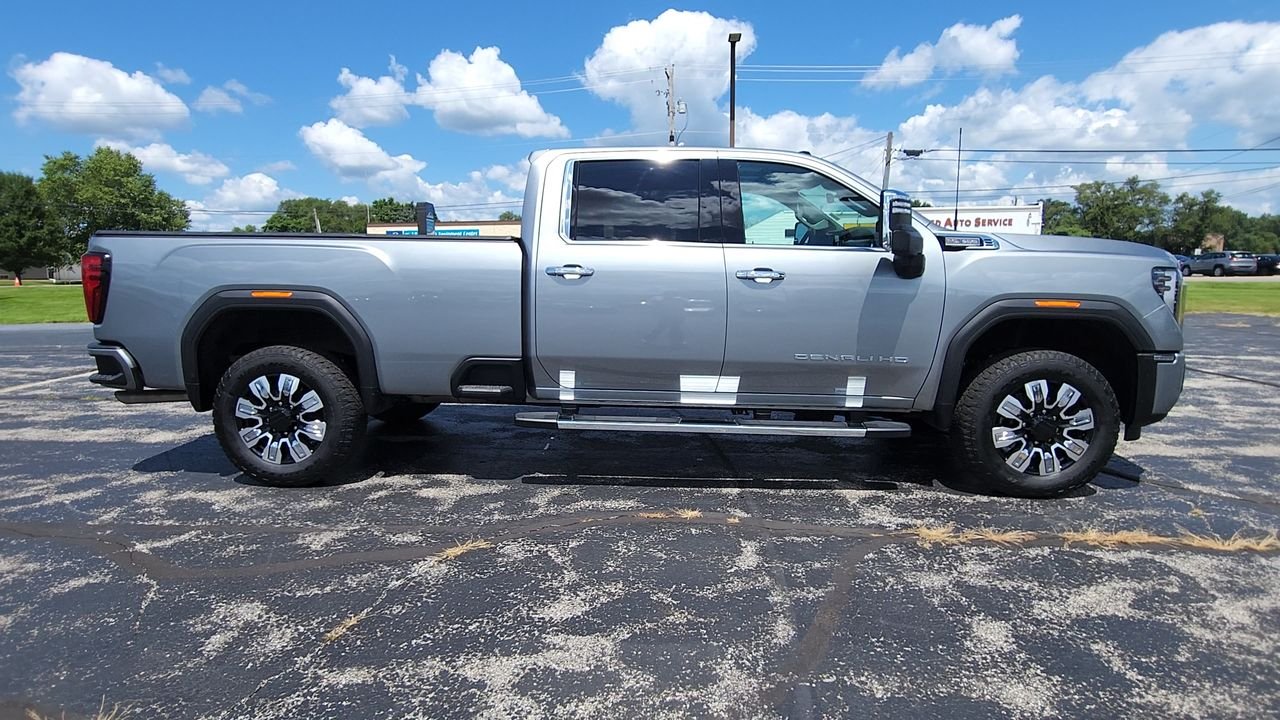 Used 2024 Sterling Metallic GMC Denali image 9