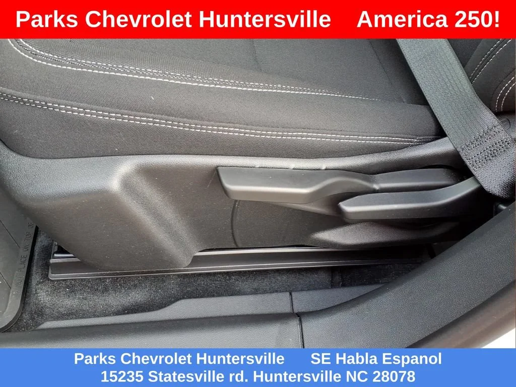 New 2026 Summit White Chevrolet LT image 17