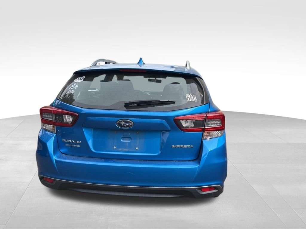 Used 2021 Blue Subaru Premium image 17