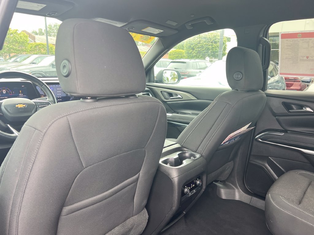 Used 2025 Gray Chevrolet LT image 23