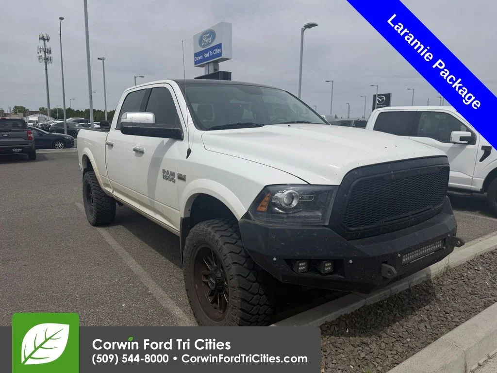 2017 RAM 1500 Laramie 4x4 Crew Cab 6'4's photo
