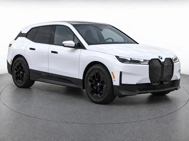 Certified Used 2024 White BMW xDrive50 image 2