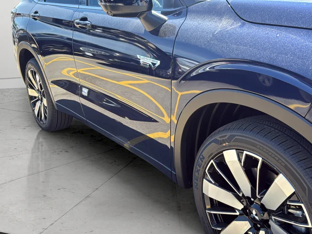 New 2026 Blue Mitsubishi SEL image 12