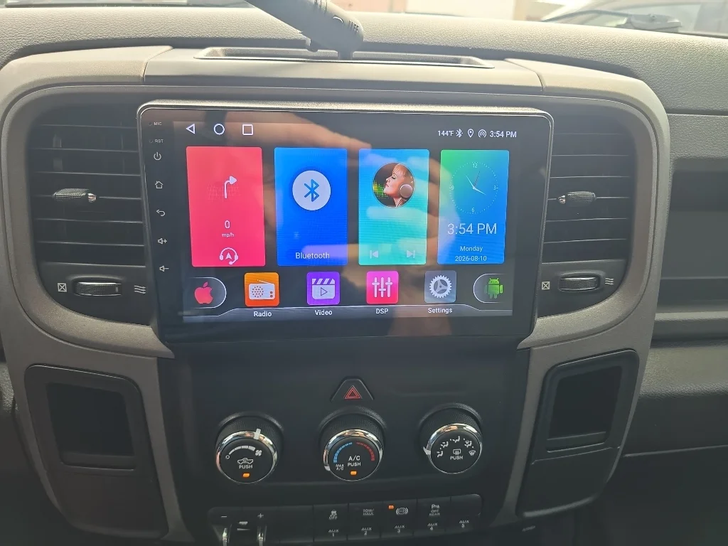 Used 2018 Grey Ram Tradesman image 17