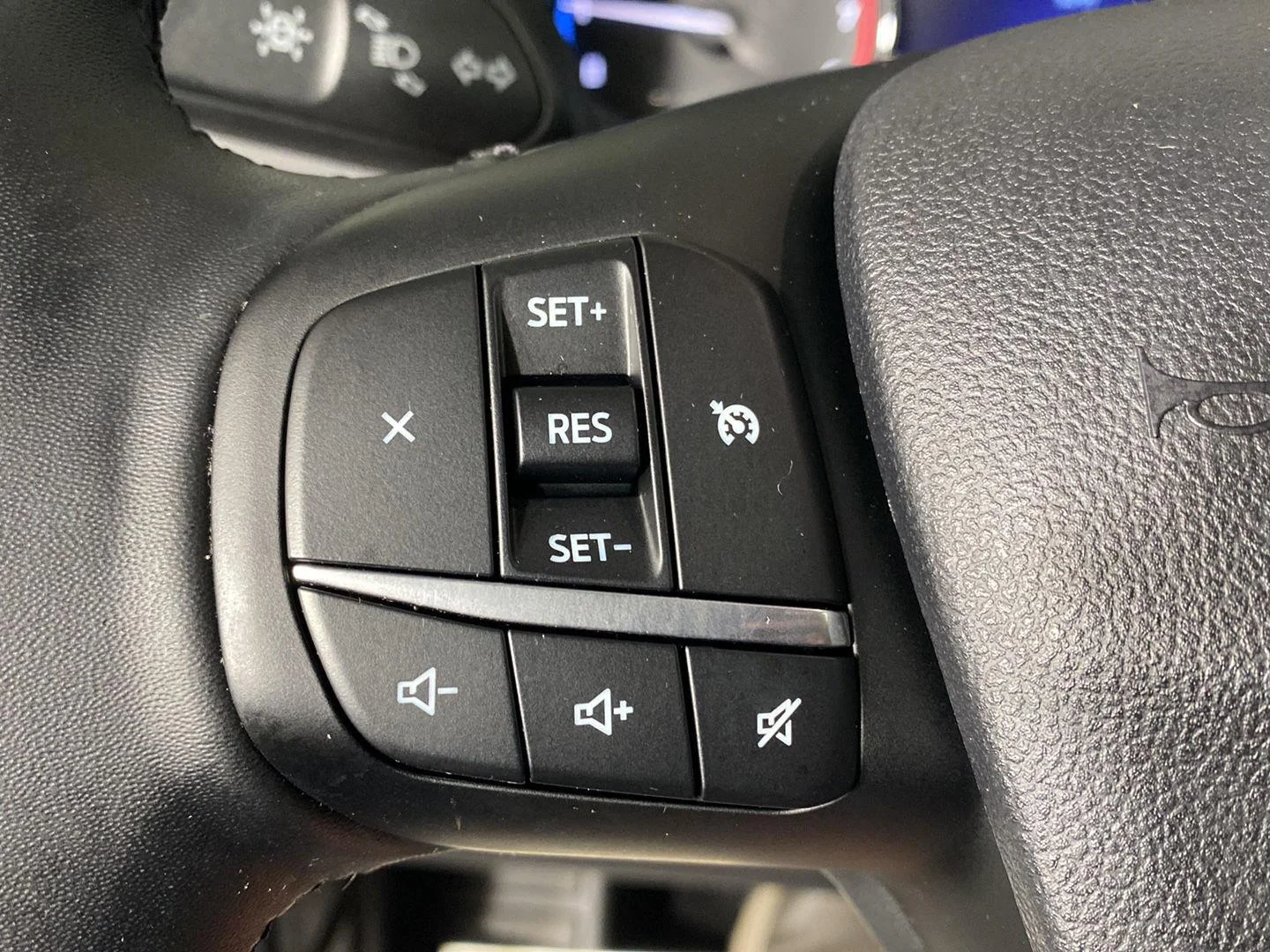 Used 2024 Oxford White Ford Outer Banks image 12