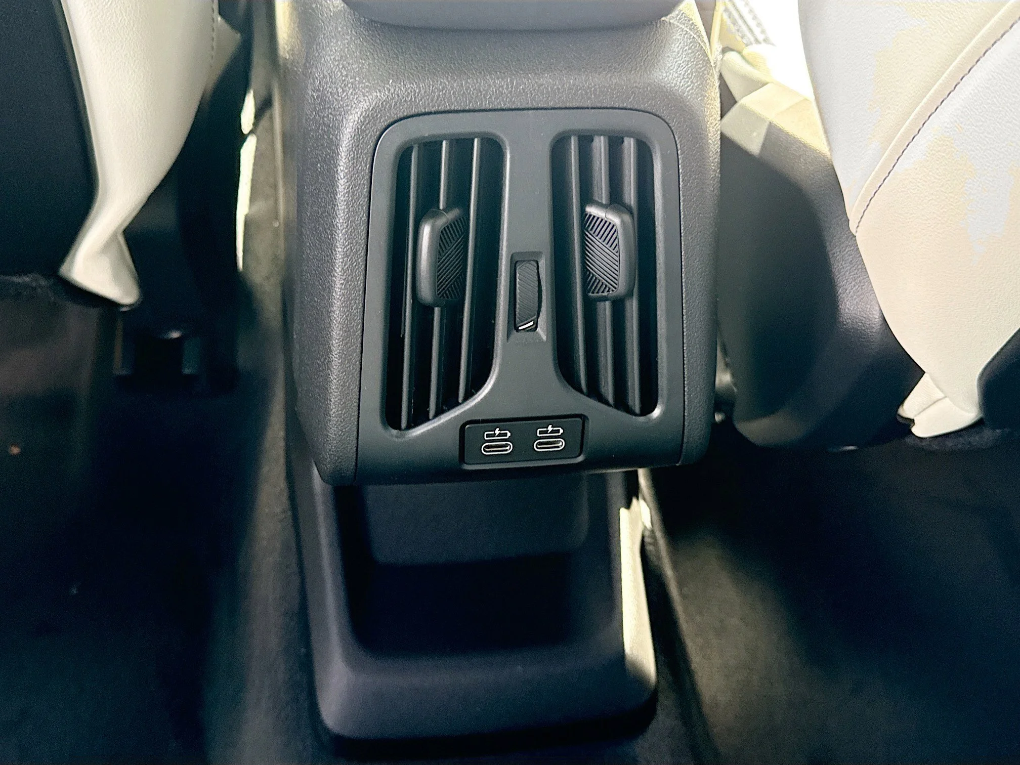 New 2026 Cape York Green Metallic BMW xDrive28i image 19