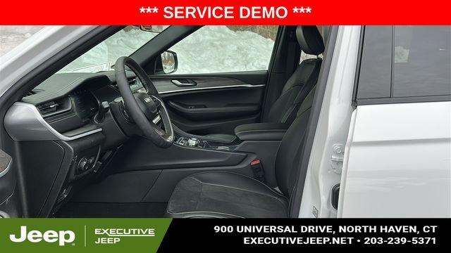 New 2026 Bright White Clear-Coat Exterior Paint Jeep Altitude image 9