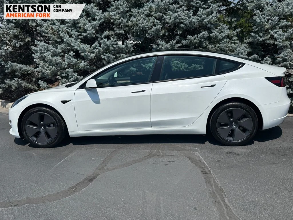Used 2023 White Tesla Long Range image 4
