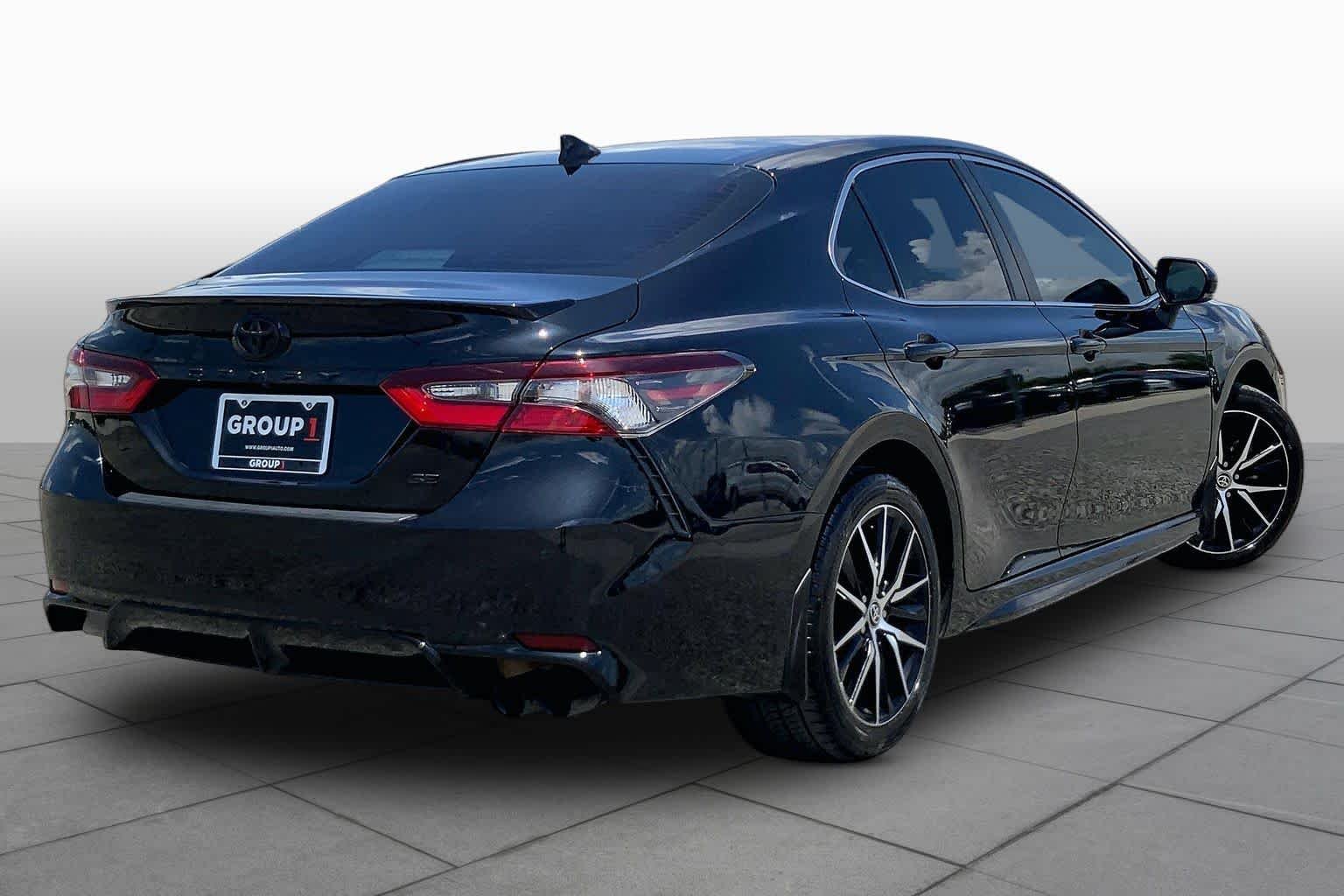 Used 2023 Midnight Black Metallic Toyota SE image 13