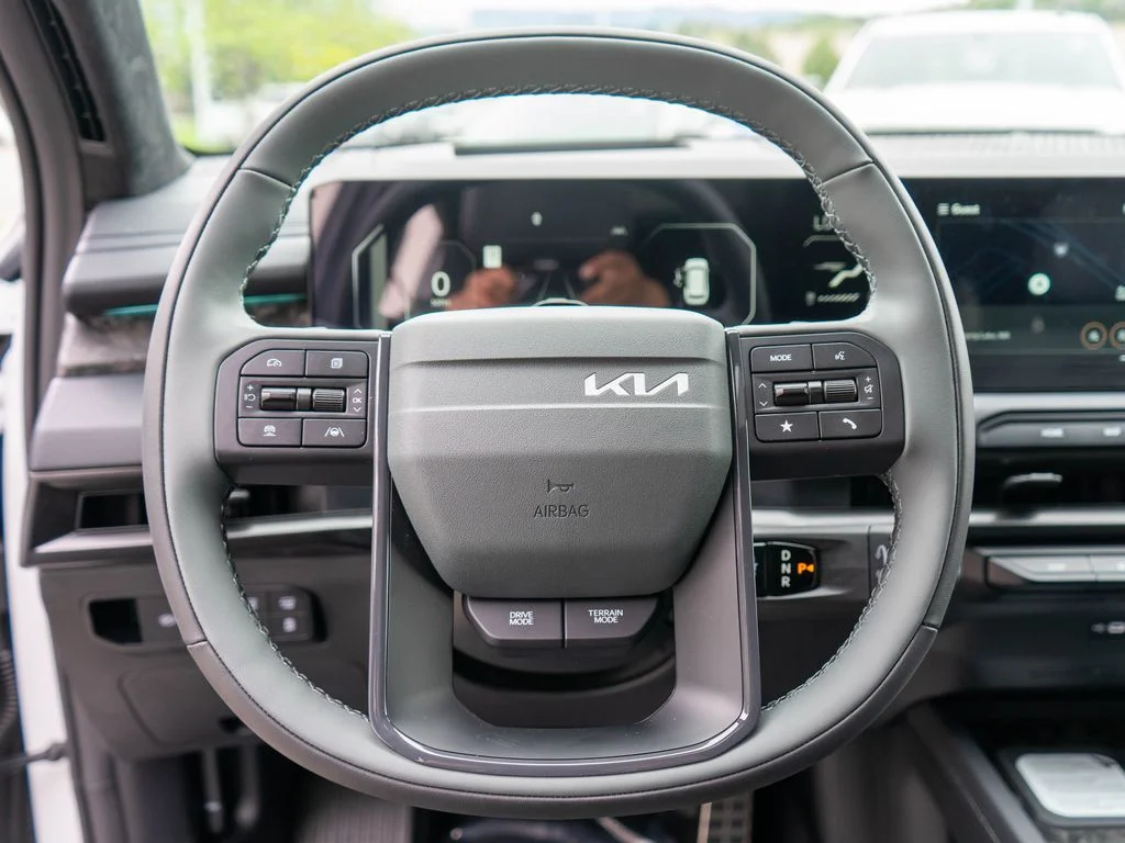 New 2027 Glacial White Pearl Kia X-Pro SX Prestige image 18