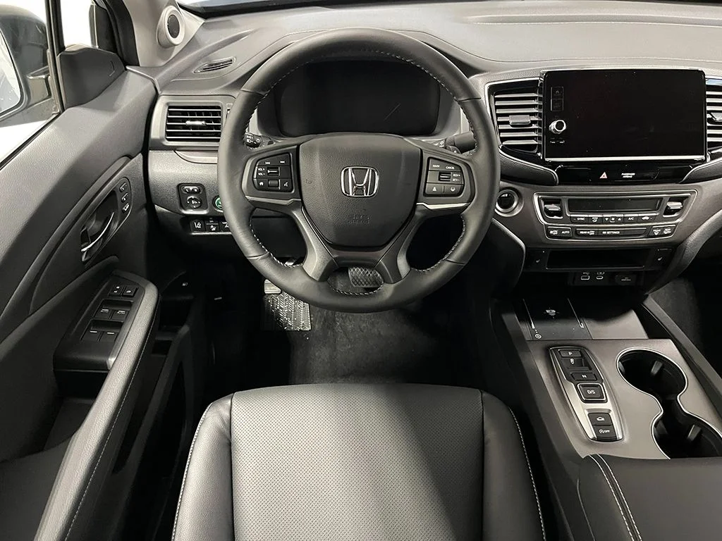 New 2026 Sonic Gray Pearl Honda RTL image 24