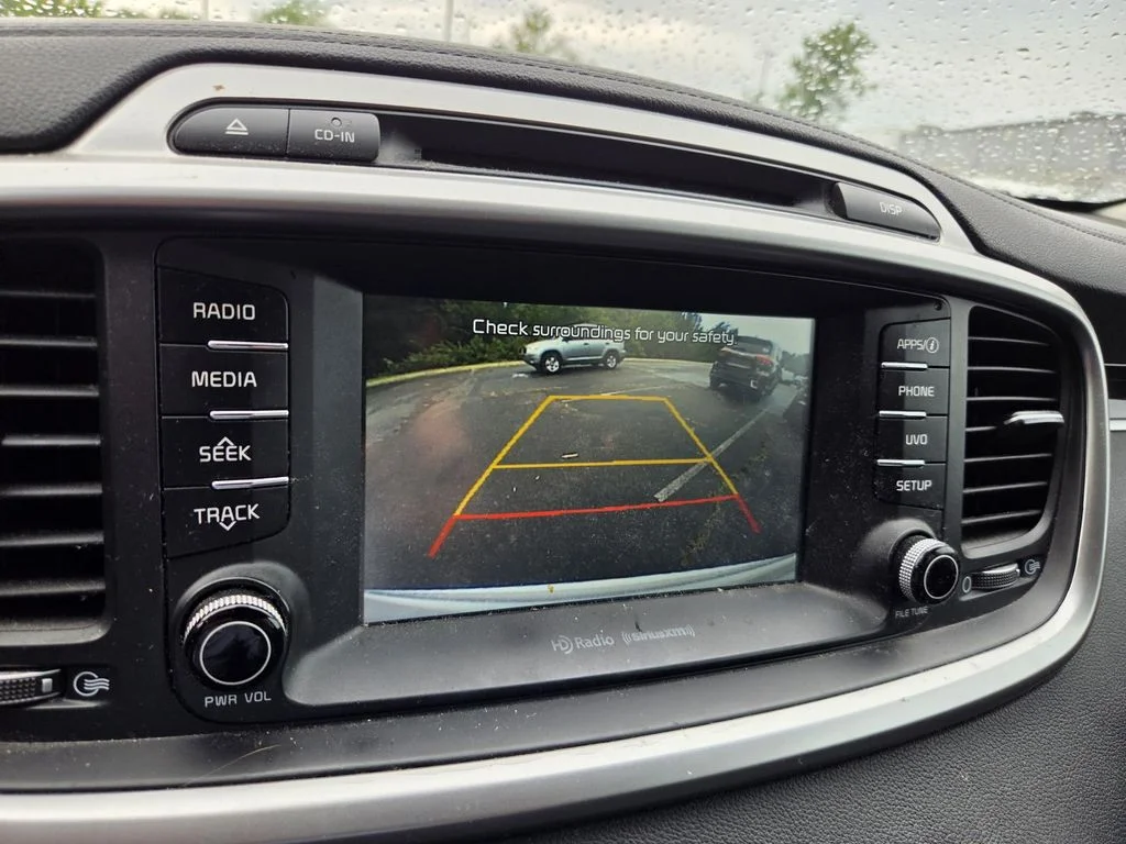 Used 2017 White Kia LX image 3